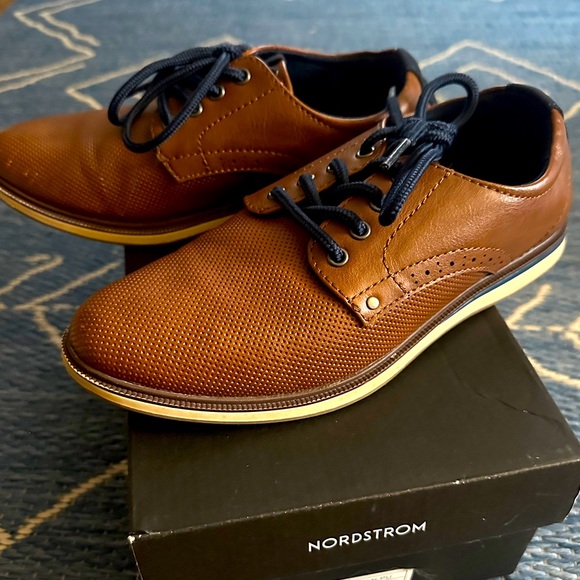 EUC • Nordstrom Oxfords 👞 - Picture 2 of 5